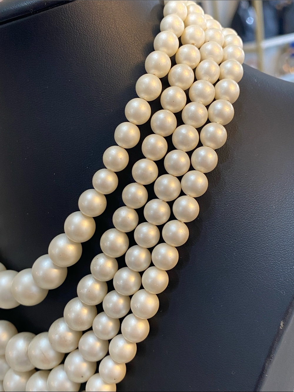 Classic vintage Japan 4 strand necklace - Picture 6 of 6